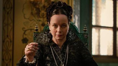 Samantha Morton as Catherine de' Medici in The Serpent Queen.